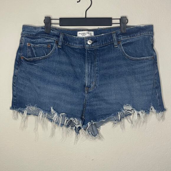 Abercrombie The Mom Short Mid Rise Women’s - Size 33/16 - Picture 1 of 4